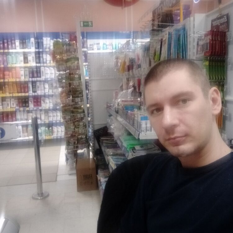  40703305  Evgeny, 33 ,    
