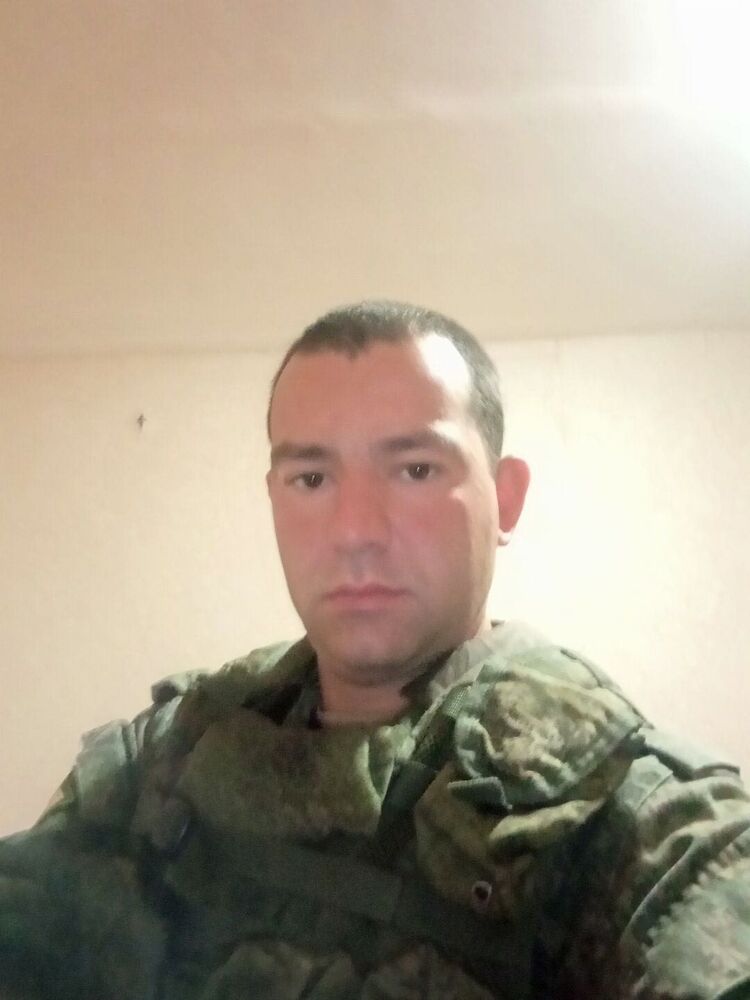  49542645  , 37 ,    