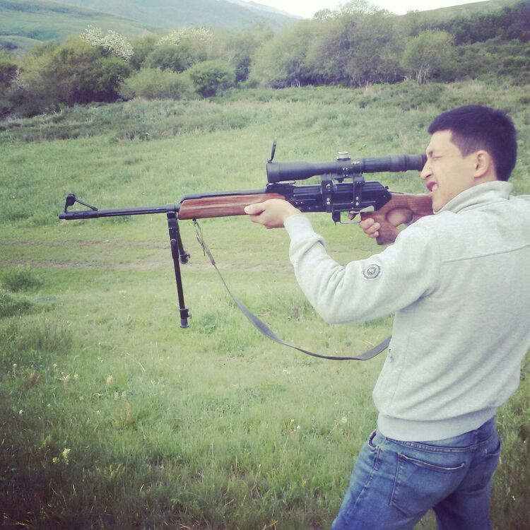  23993145  Ernis, 33 ,    