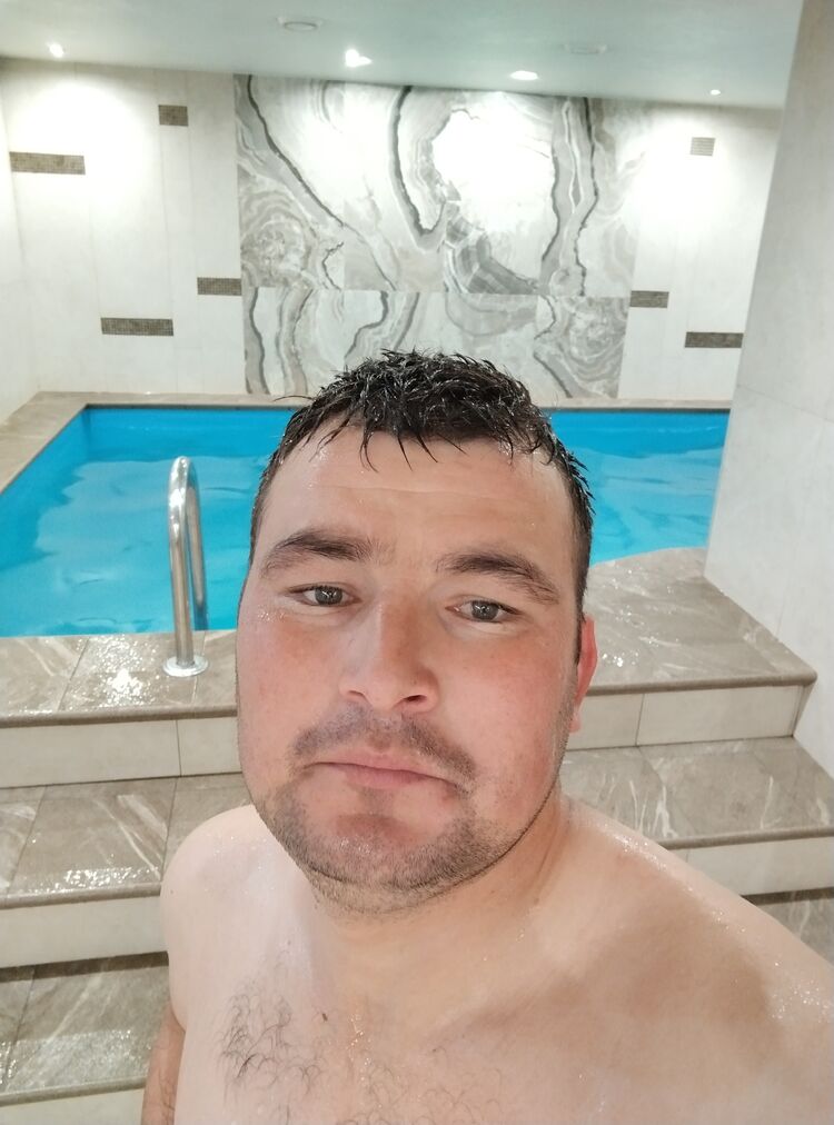  43486295  , 28 ,    