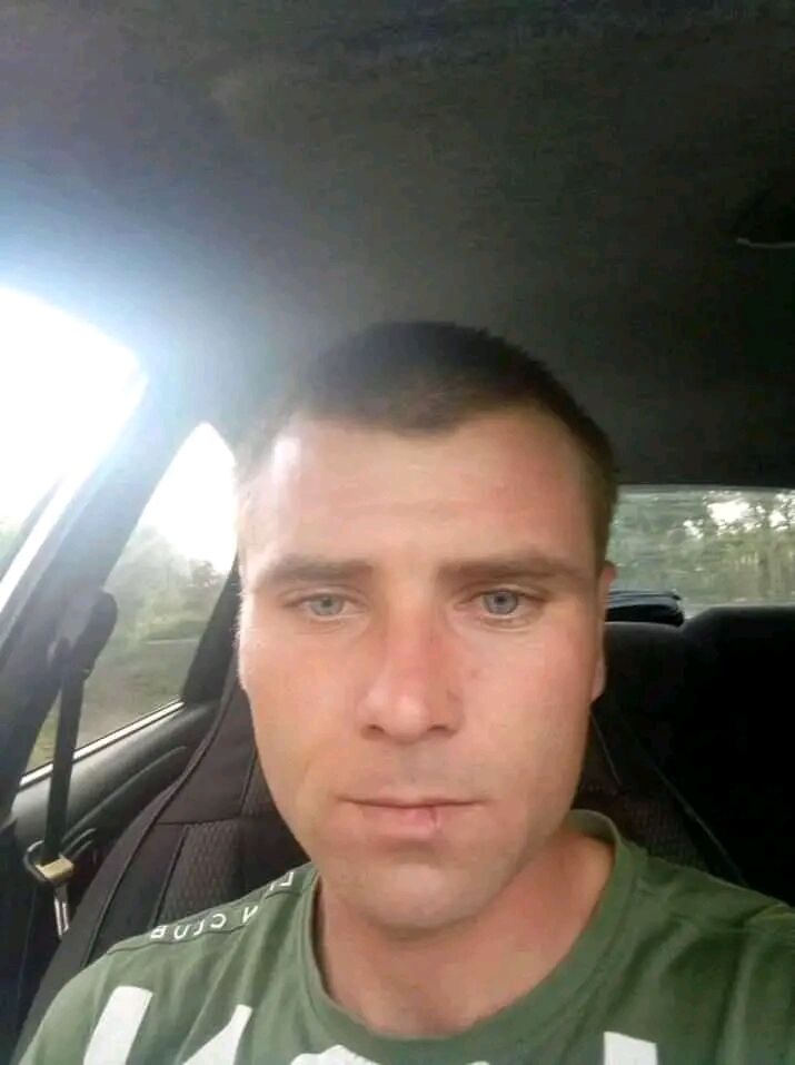  46960495  , 29 ,     