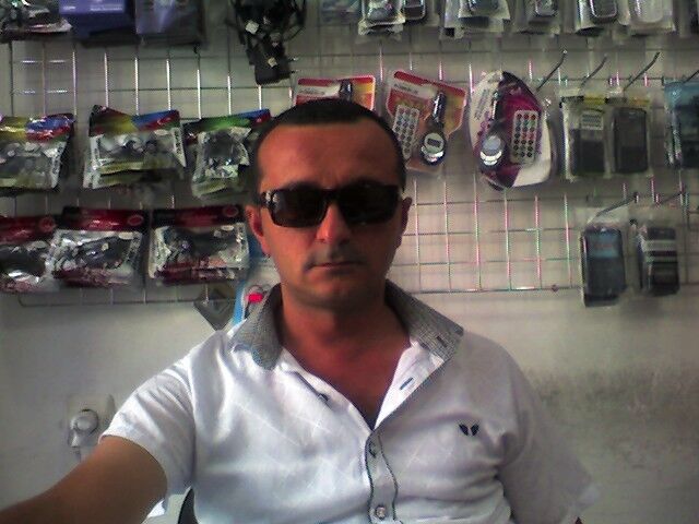  4592575  Rovshan, 54 ,    