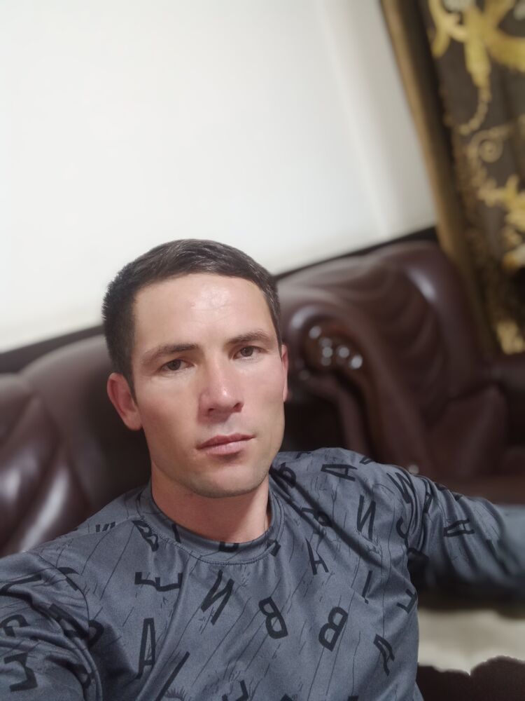  34078865  Farrux, 34 ,    