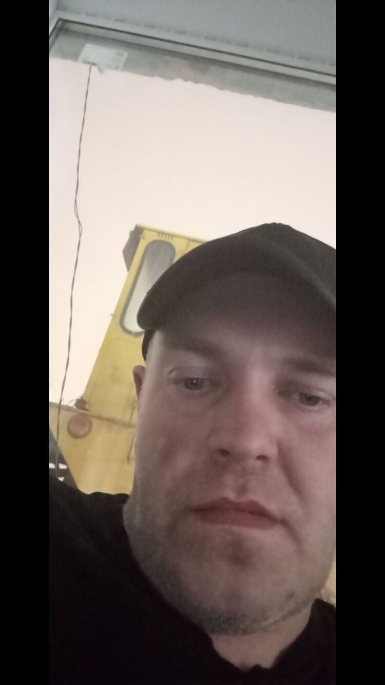  48329715  , 42 ,    