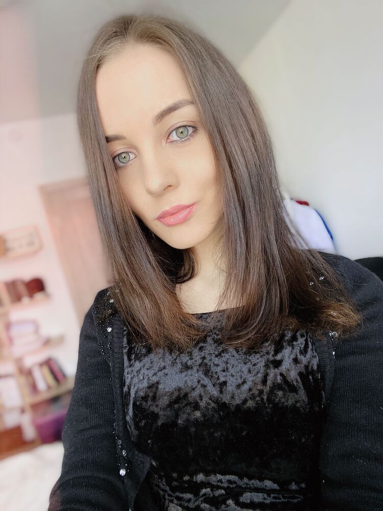  38049605  , 23 ,    -