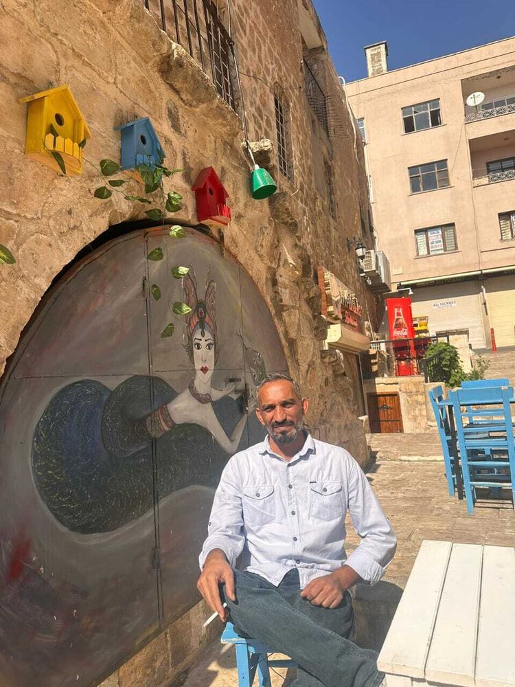  50584255  BULENT, 39 ,    -