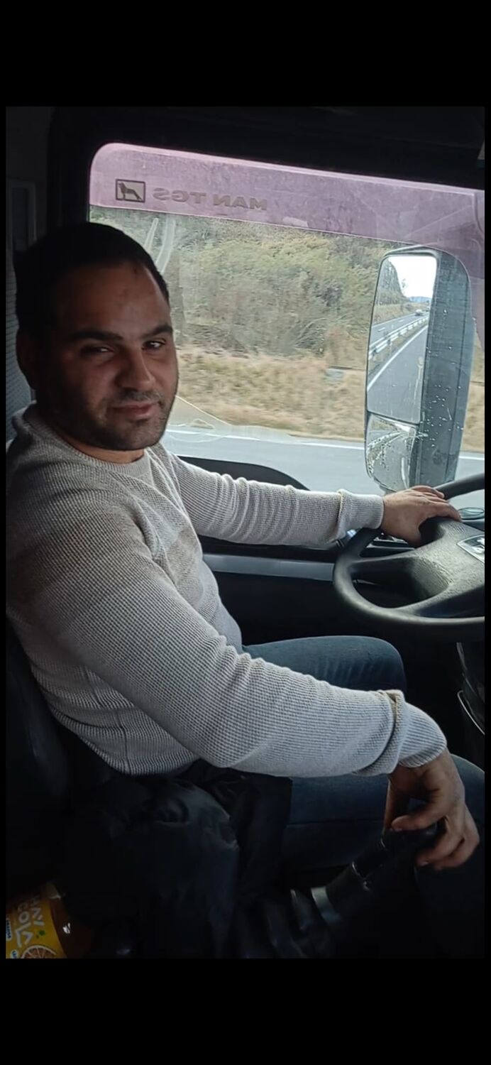  52816635  , 30 ,    