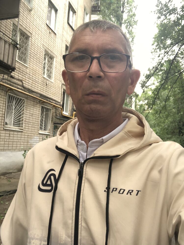  44326665  , 49 ,    