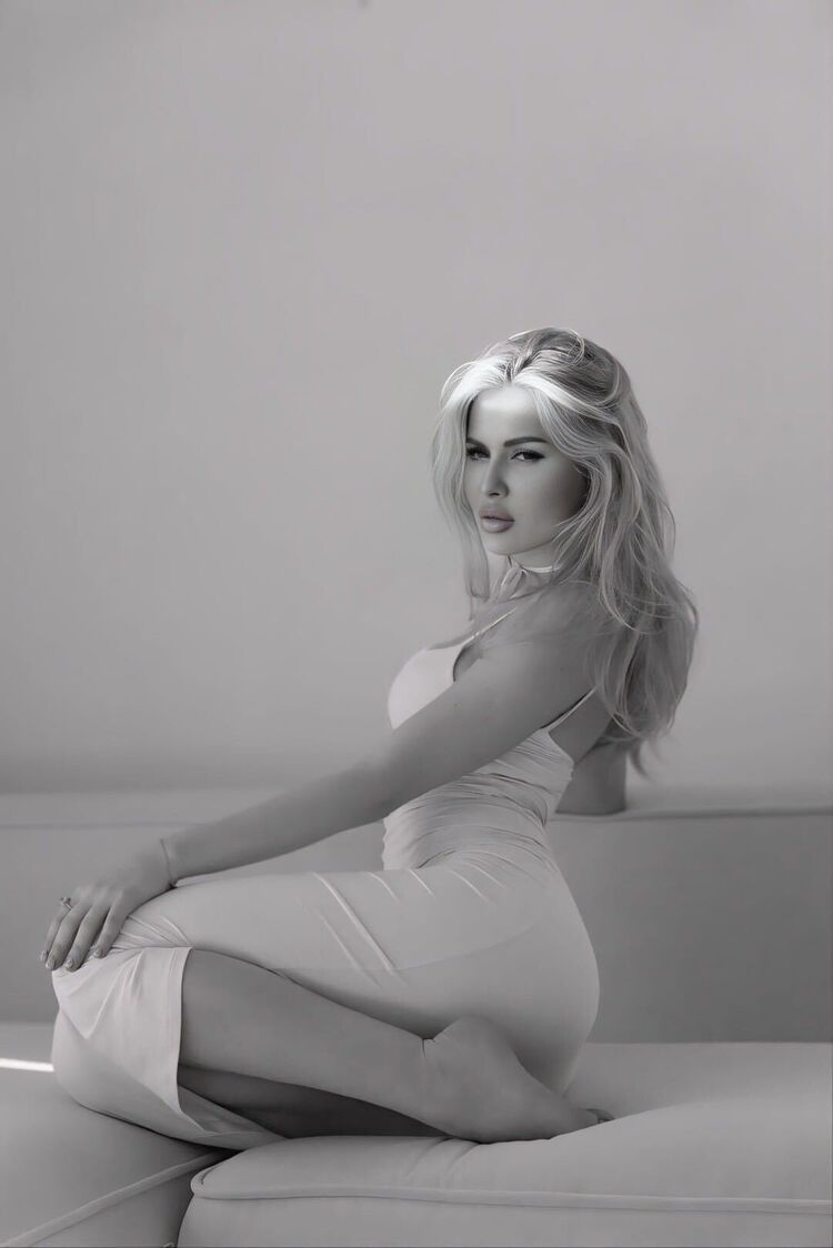  ,   Ann, 29 ,   ,   