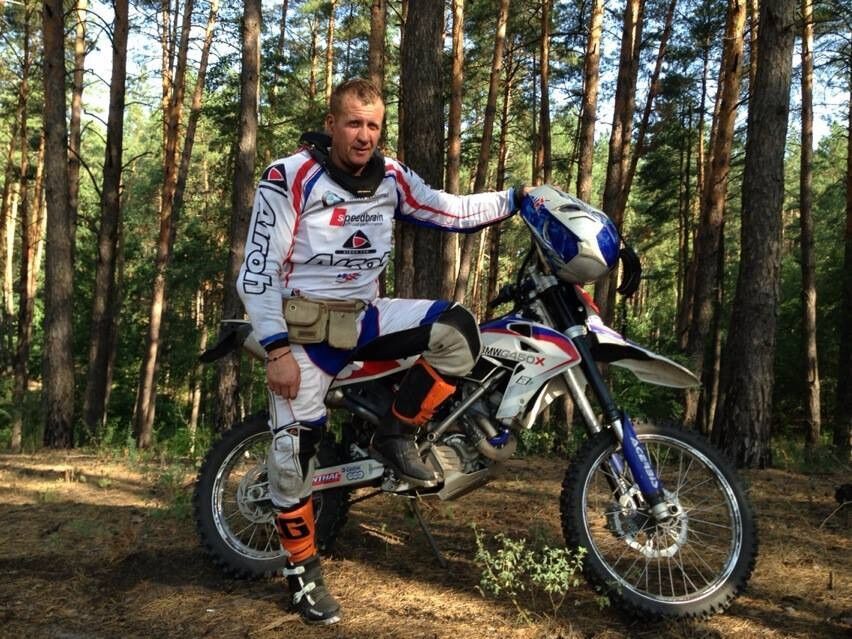  ,   Yuriy, 49 ,   ,   , c 
