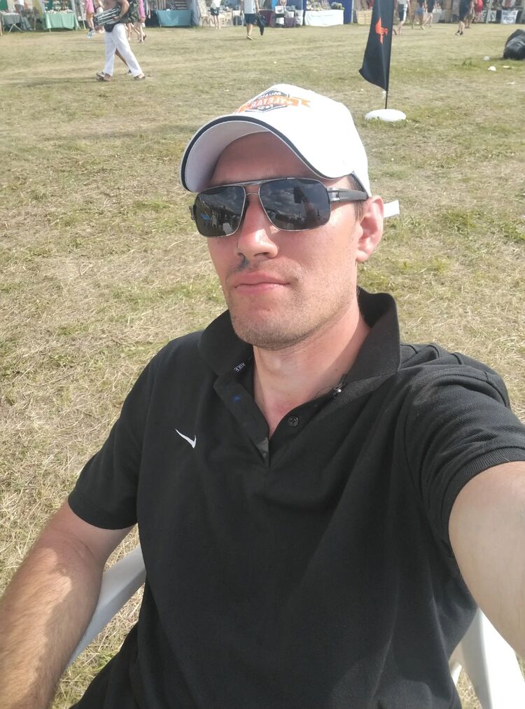  52873935  Pavel, 32 ,    