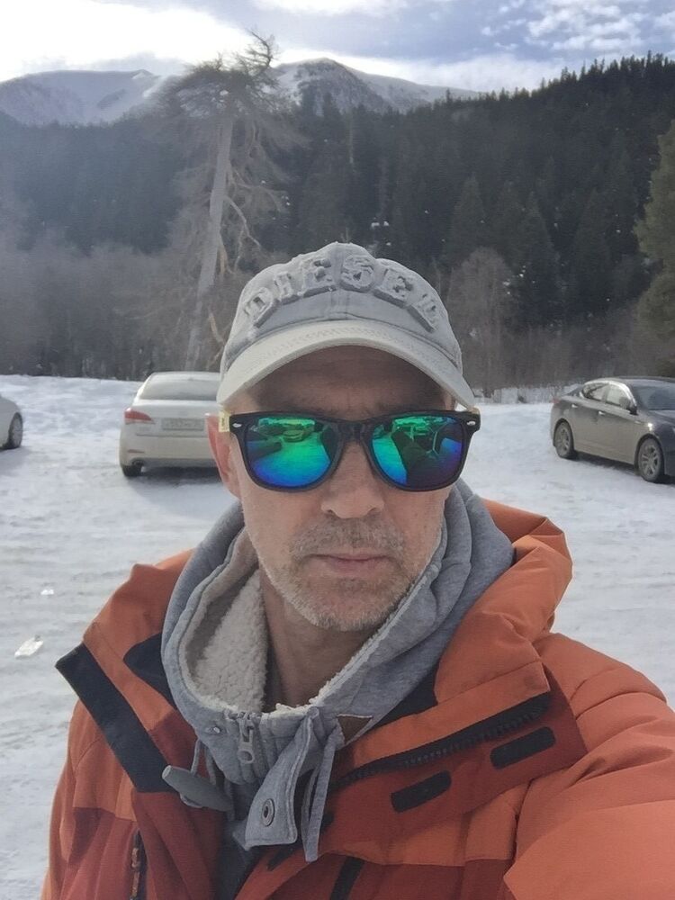  11394815  Sergei, 60 ,    