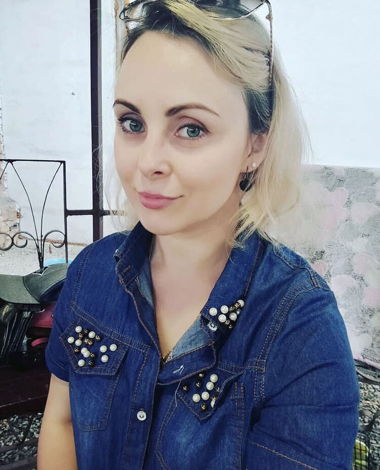  Lyon 08,   Anastasia, 38 ,   ,   