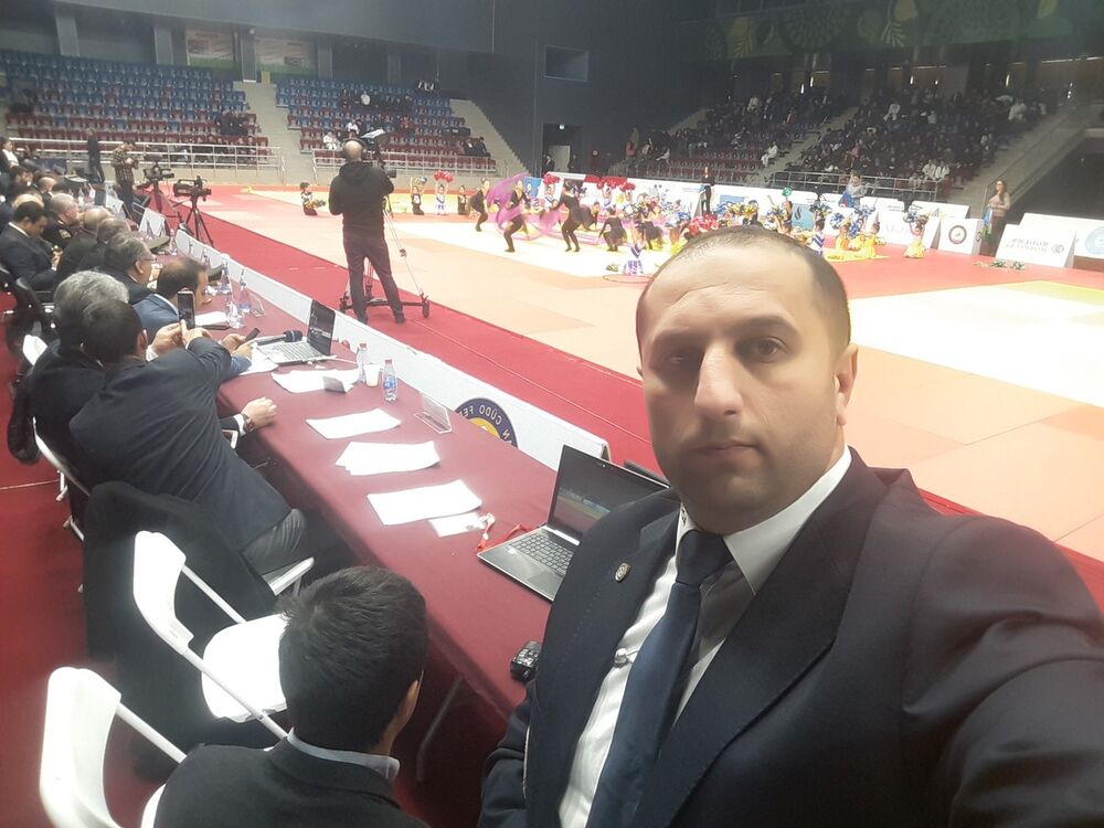  ,   Vugar, 41 ,   ,   , c 