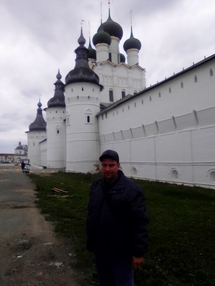  45676725  Igor, 45 ,    