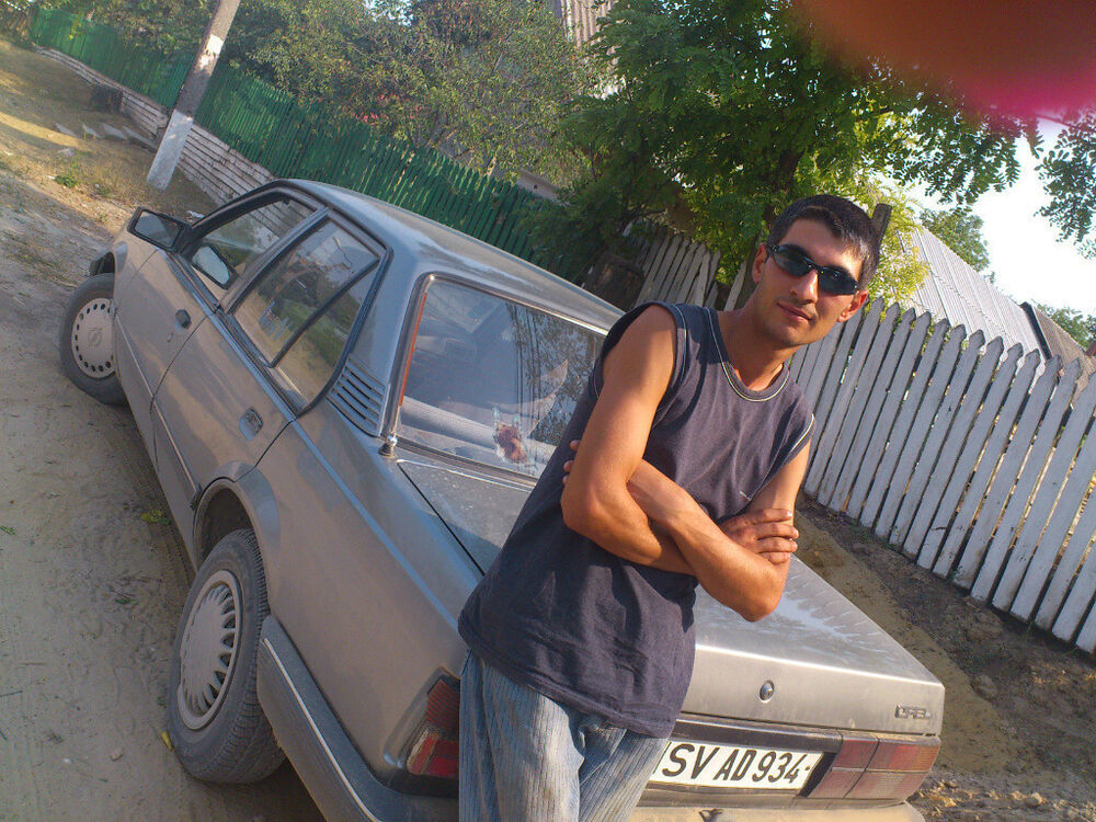 8899275  Mircea, 37 ,    -