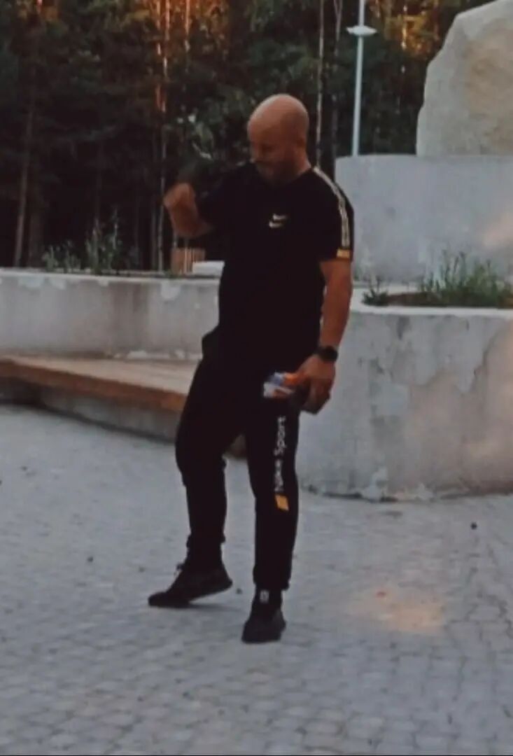  30993845  , 41 ,    