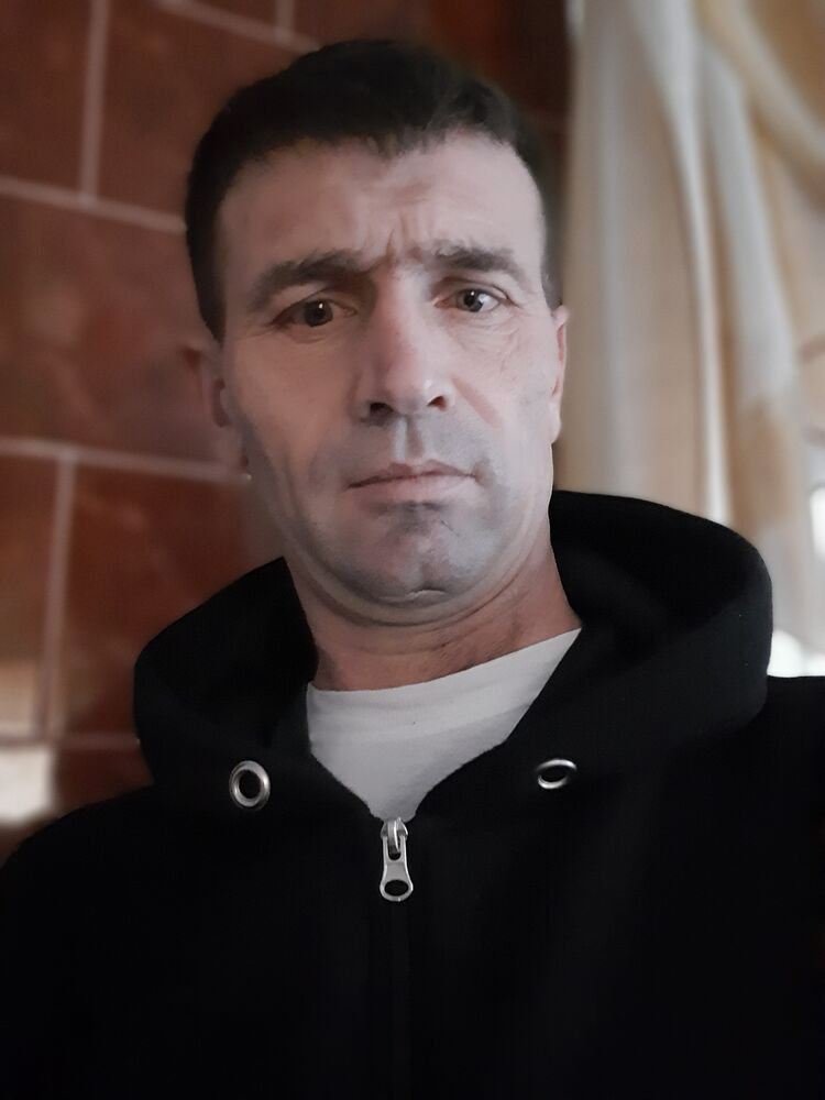  25160825  Vadim, 48 ,    
