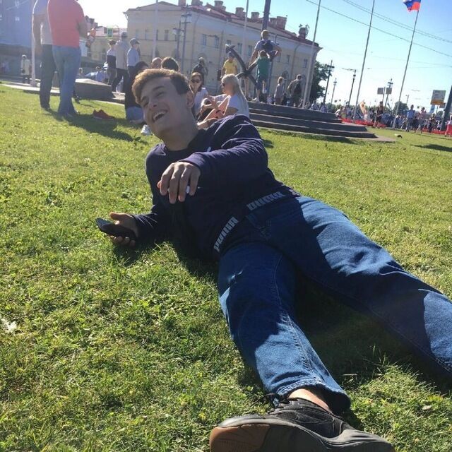  54045905  Eric, 24 ,    -