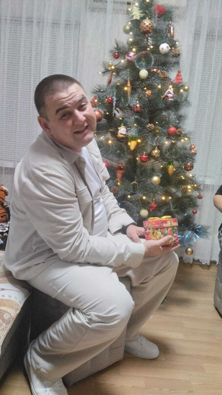  49755325  , 34 ,    