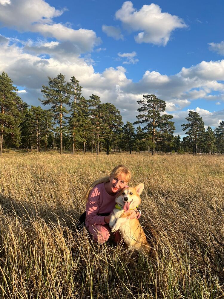  52345595  Olga, 53 ,     