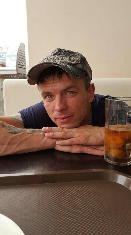 ���� 24659495 ������� White Dog, 42 ����, ���� ���������� � ������������