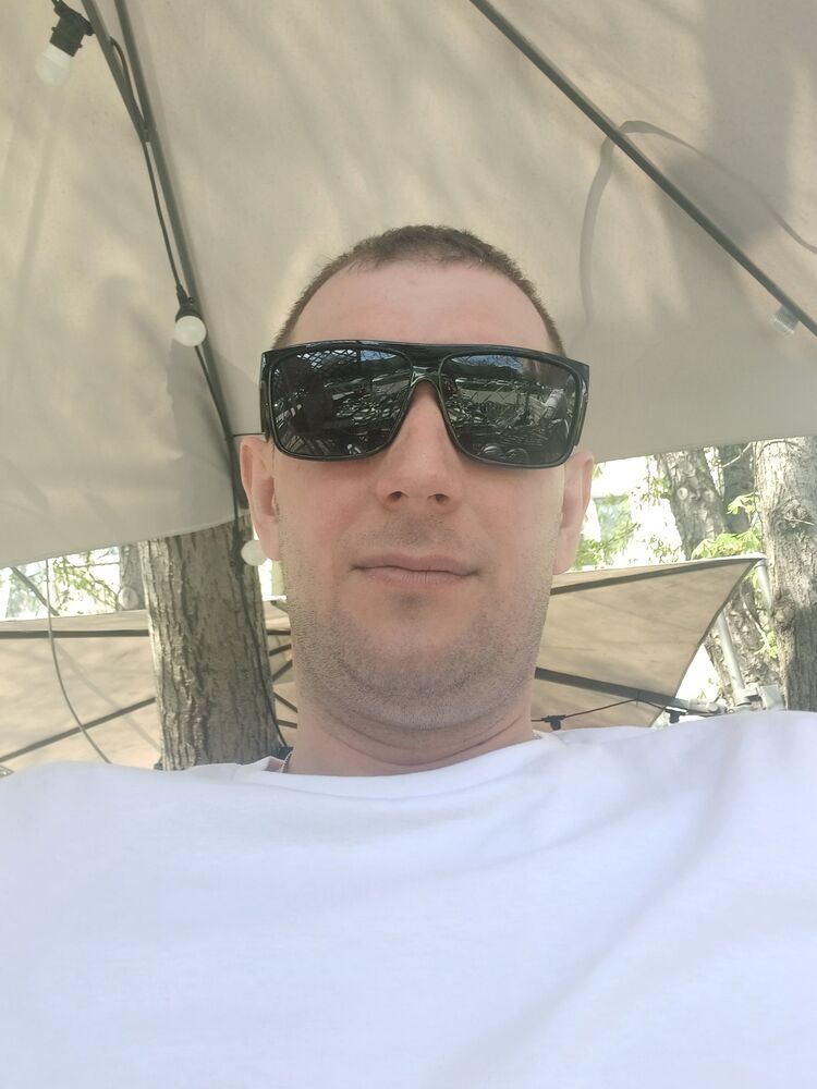 --,   , 37 ,     , c 