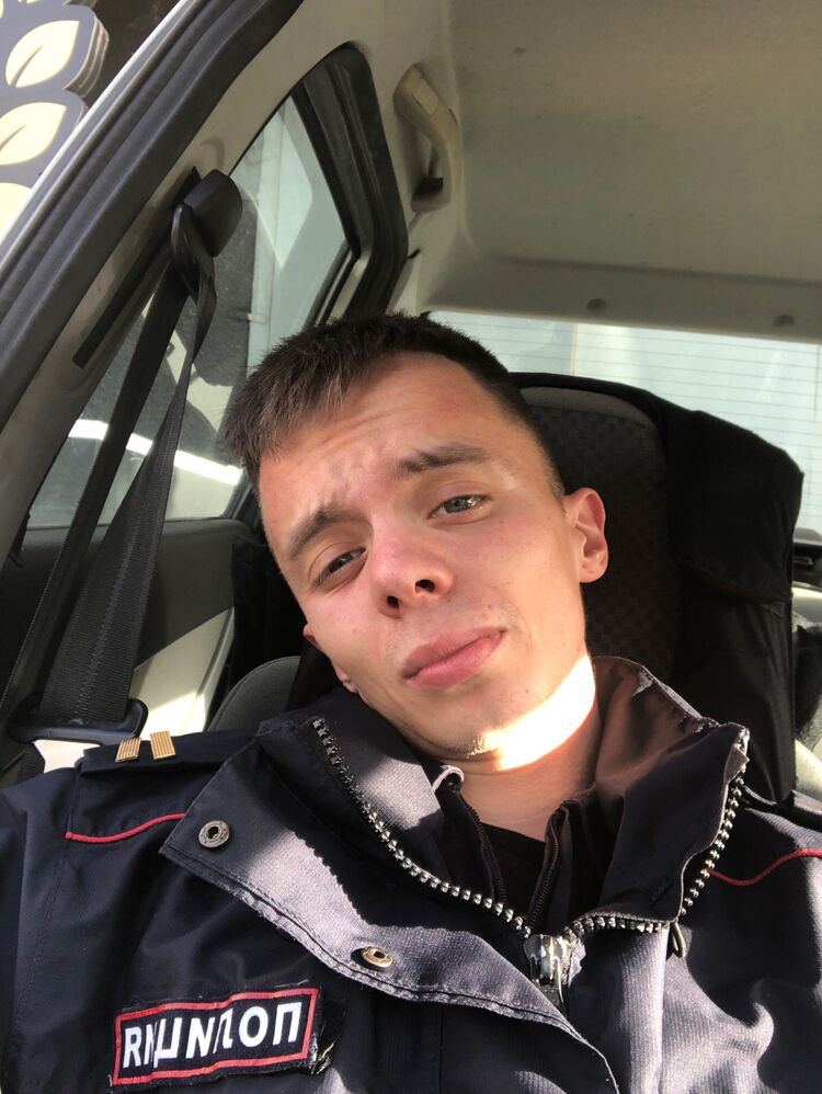  30497805  , 28 ,    