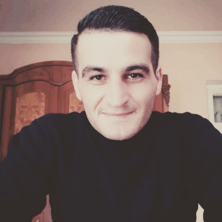  --,   Arsen, 33 ,   ,   , 