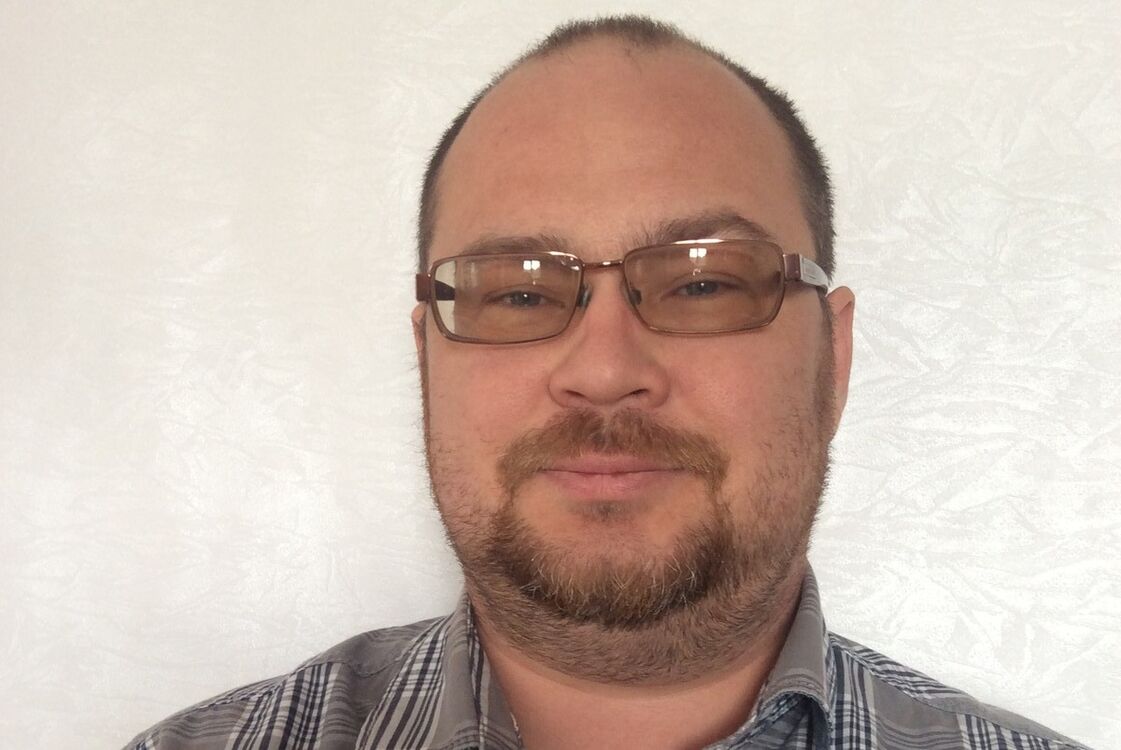  ,   Dima, 52 ,   ,   