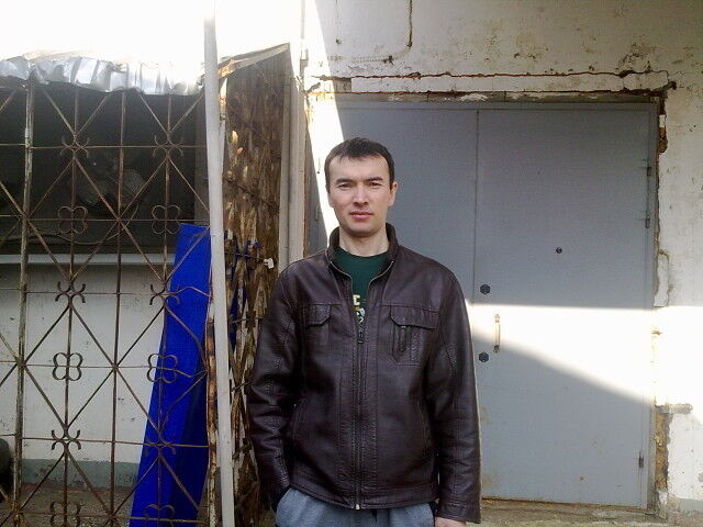  11802285  Usman, 40 ,    