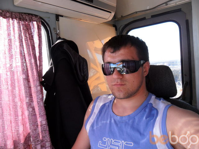  1140665  Ruslan, 40 ,    
