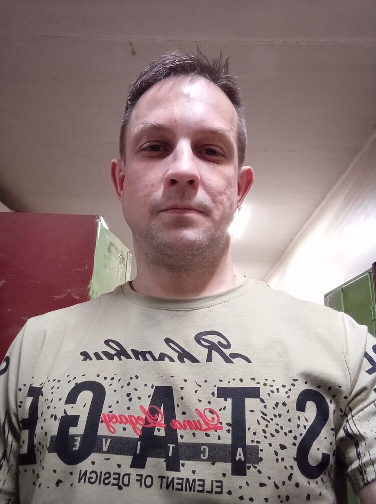  23079445  , 44 ,    