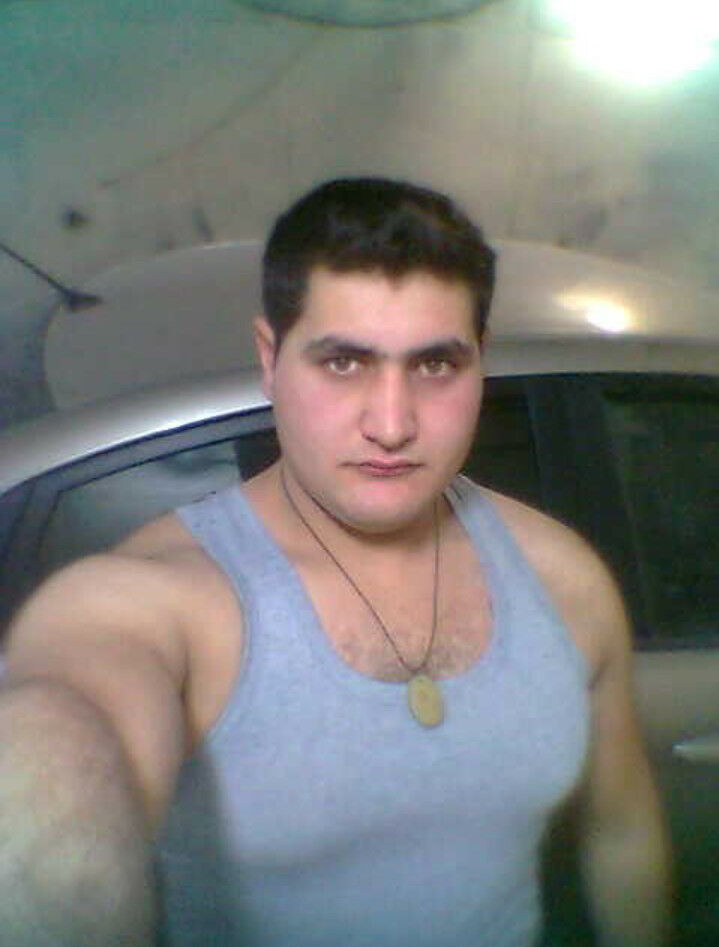  10665835  Nicat, 38 ,    