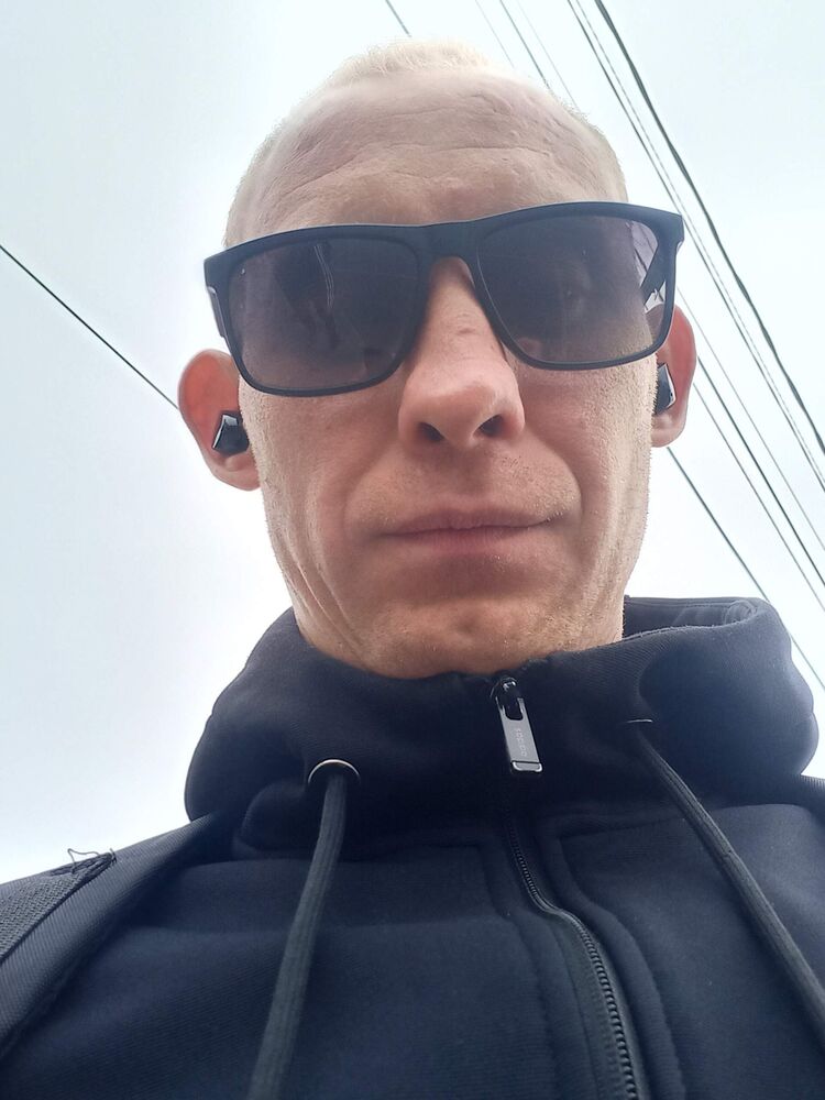  54174155  Artem, 34 ,     