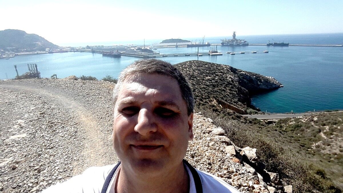  ,   Misha, 52 ,  