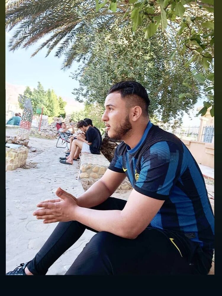  44367205  Hakou, 25 ,    Algiers