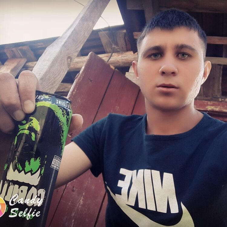  ,   Aleksandr, 25 ,   ,   , c 