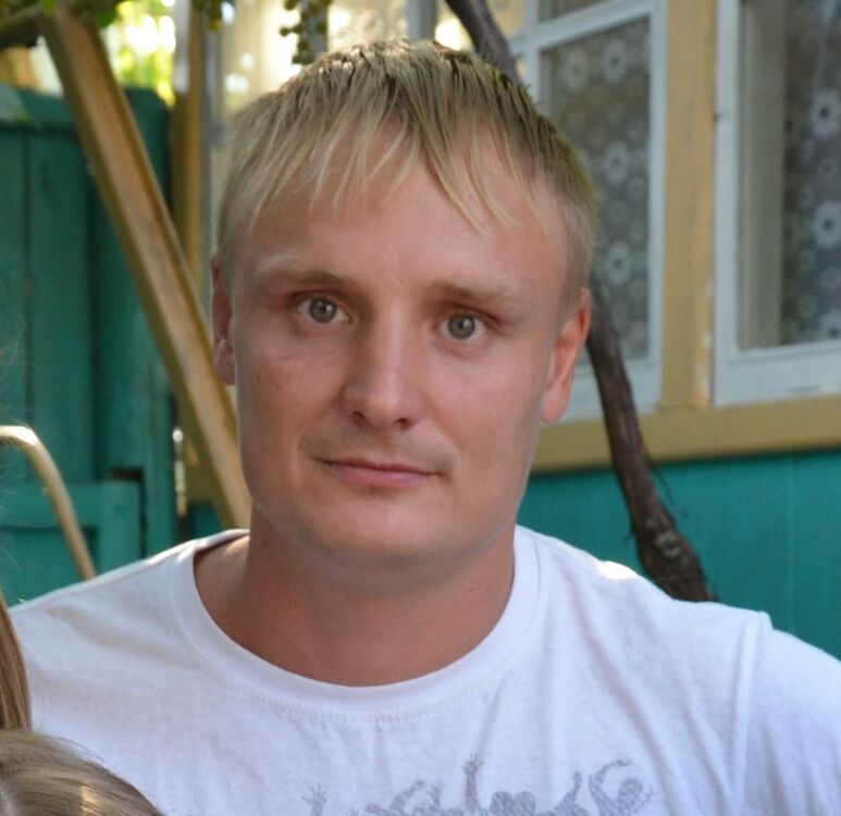  ,   Jekson, 39 ,   