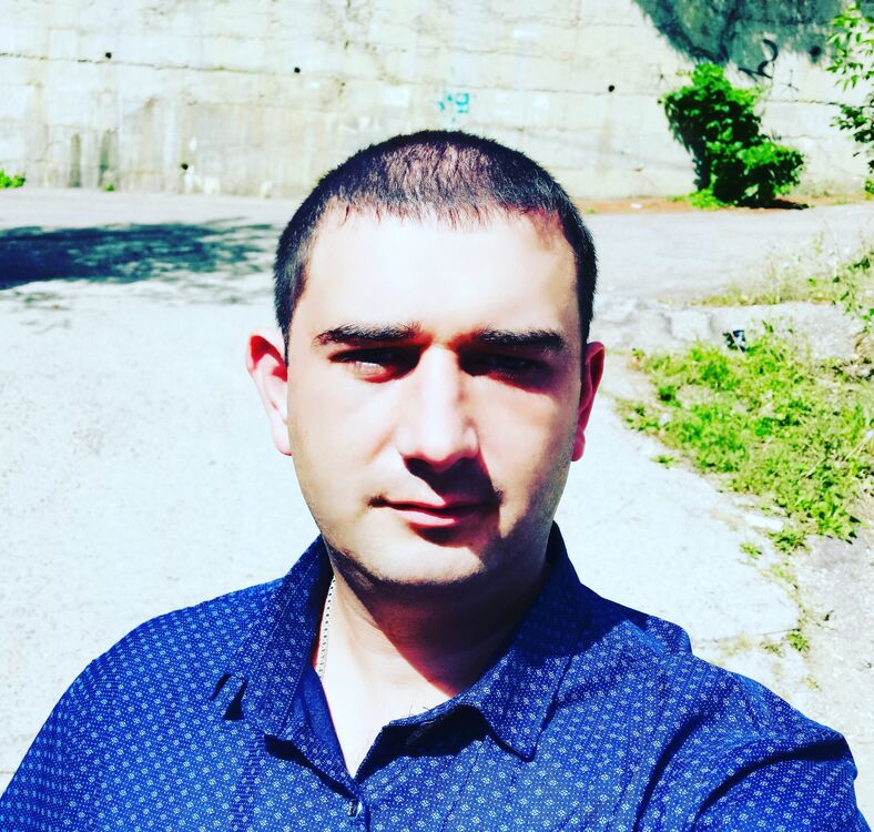  ,   Alex, 37 ,   ,   