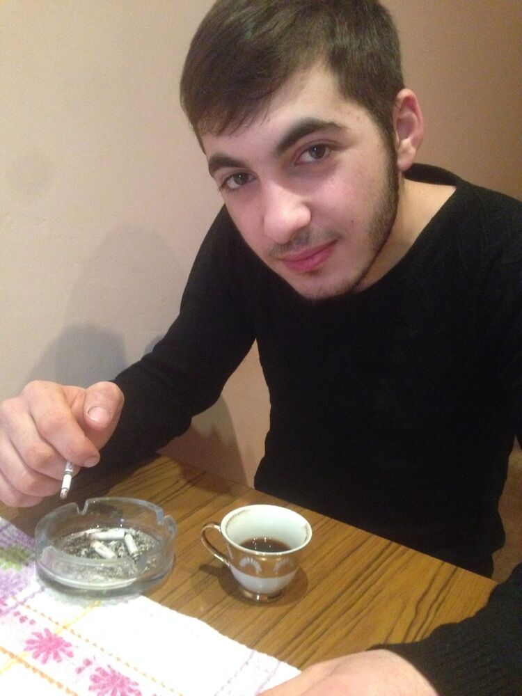  ,   Edmon, 26 ,   ,   , c 