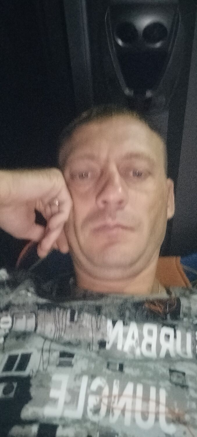  46737445  , 34 ,    