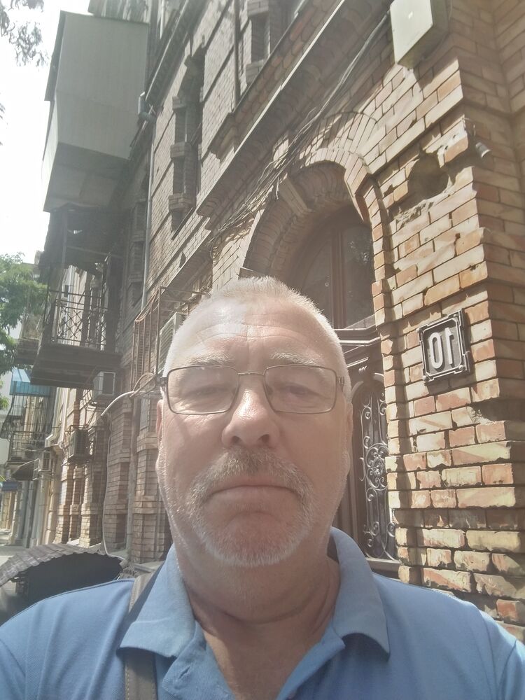  28183015  Igor, 60 ,    