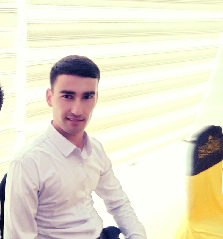  37166575  , 30 ,    