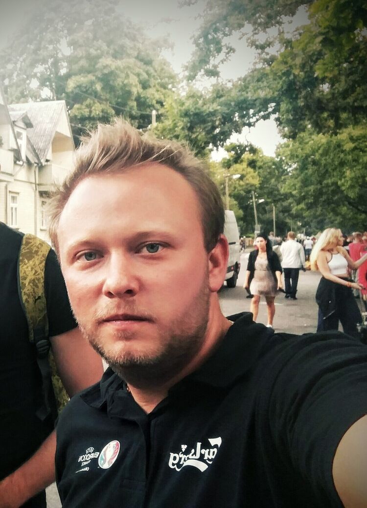  ,   Lukas, 36 ,   ,   , c 