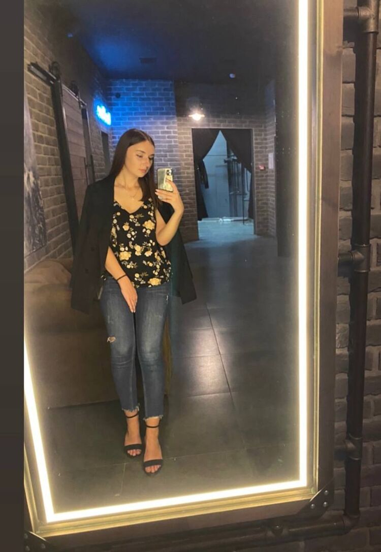  52135715  , 23 ,    -