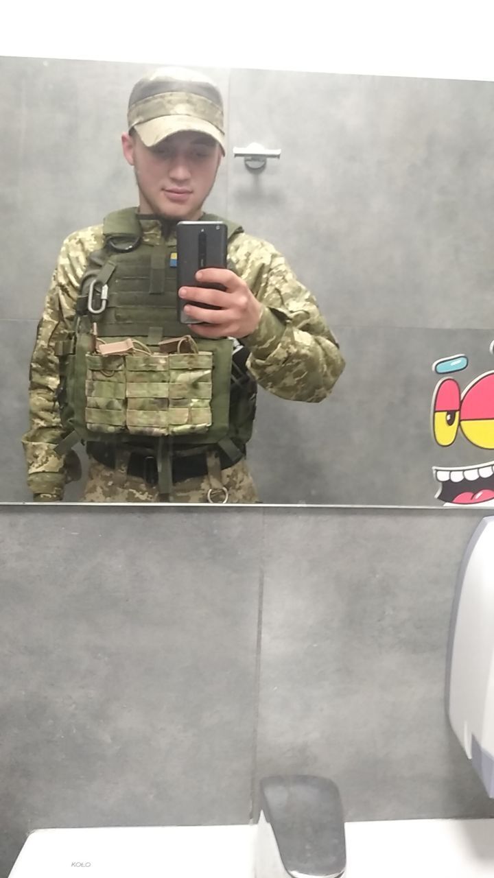  33023615  , 22 ,    