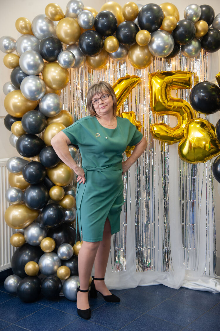   ,   , 52 ,   ,   