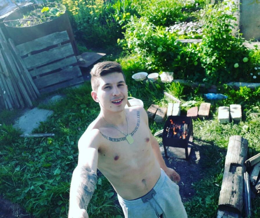  11479235  , 32 ,    