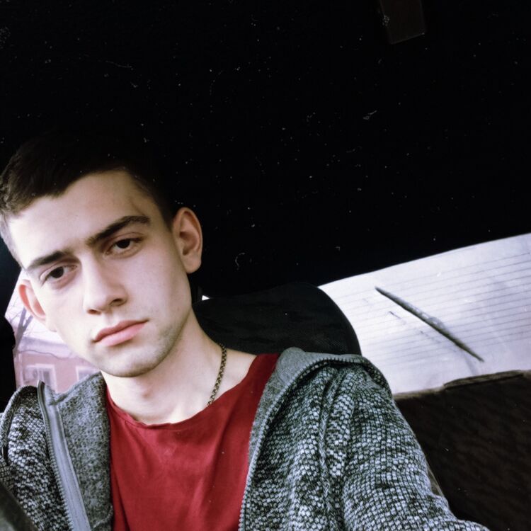 28154455  Pavel, 25 ,    